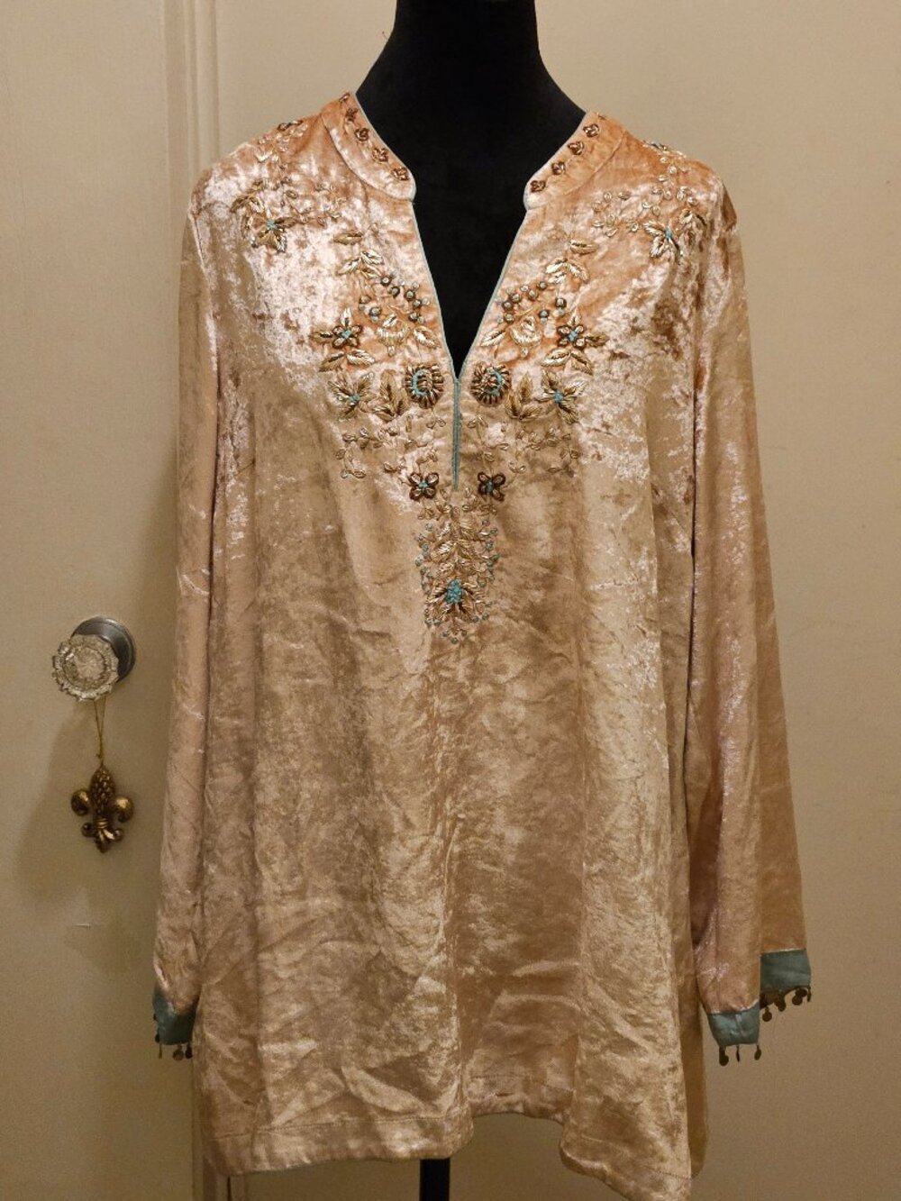 Soft Surroundings Crushed Velvet Beaded Tunic Blush Pink V-Neck Large
